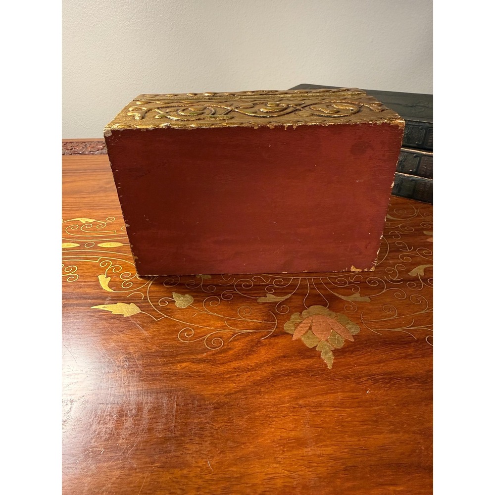 Vintage Gold Trinket Box with Mother and Child Art - Picture 16 of 17